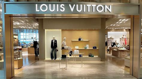 louis vuitton terminal 5|louis vuitton hounslow airport.